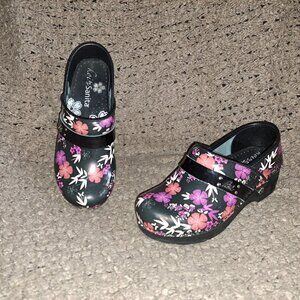 KOI BY SANITA-Black Floral Pattern Clogs-Nurse/Work-Patent Leather-Sz 35/5-NM